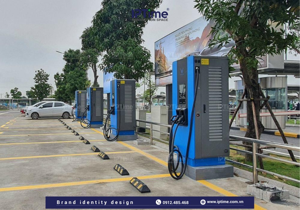 Trạm sạc xe điện dùng cho tất cả các thương hiệu xe